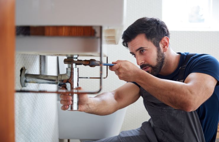 Frisco Good Plumbers technician on site